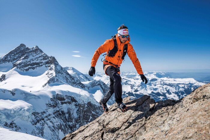 Nicolas Hojac ist gerne schnell und leicht am Berg unterwegs, wie hier bei seinem jüngsten Projekt im Berner Panorama. Foto: Thomas Senf