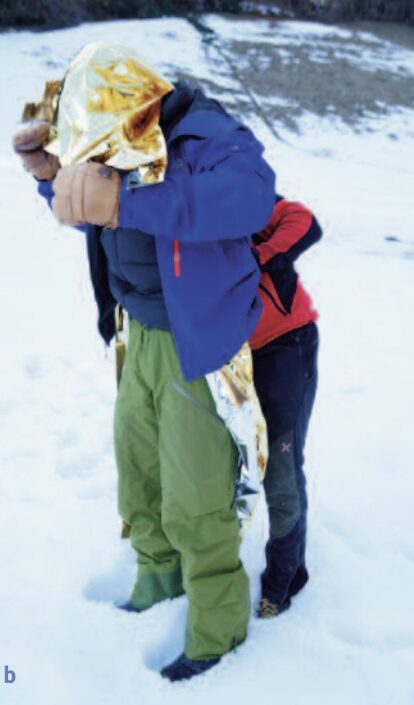 Rettungsdecke anlegen Abbildung 2