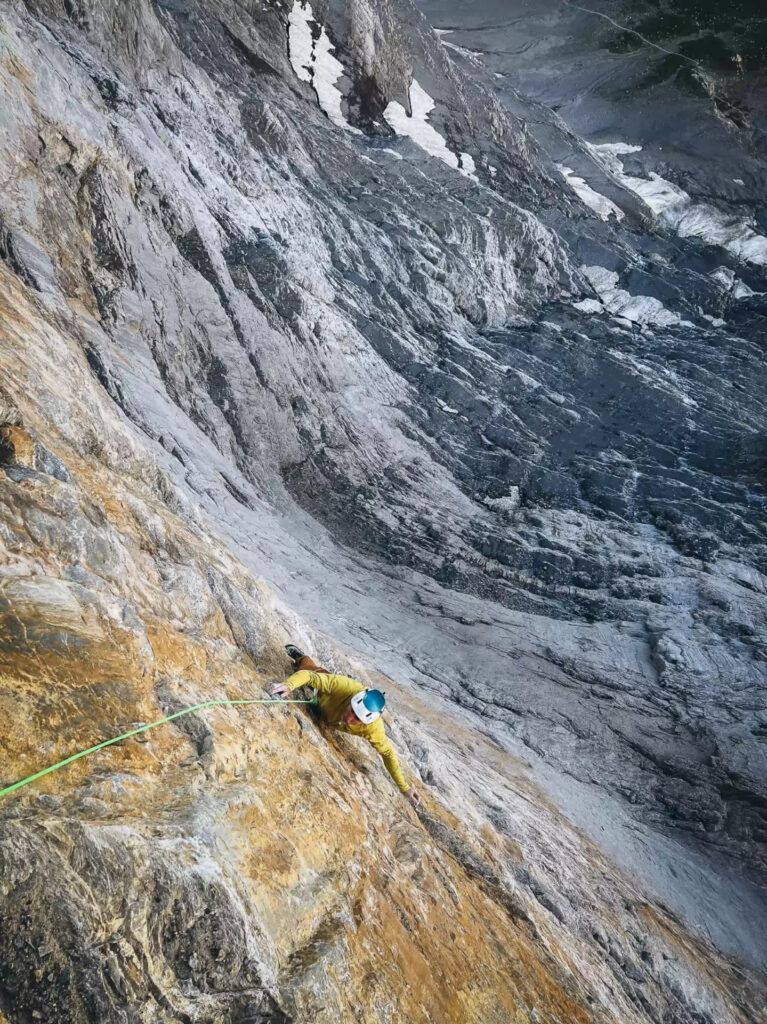Tommy Caldwell auf seiner Odyssee durch das Kalkmeer der Eiger-Nordwand