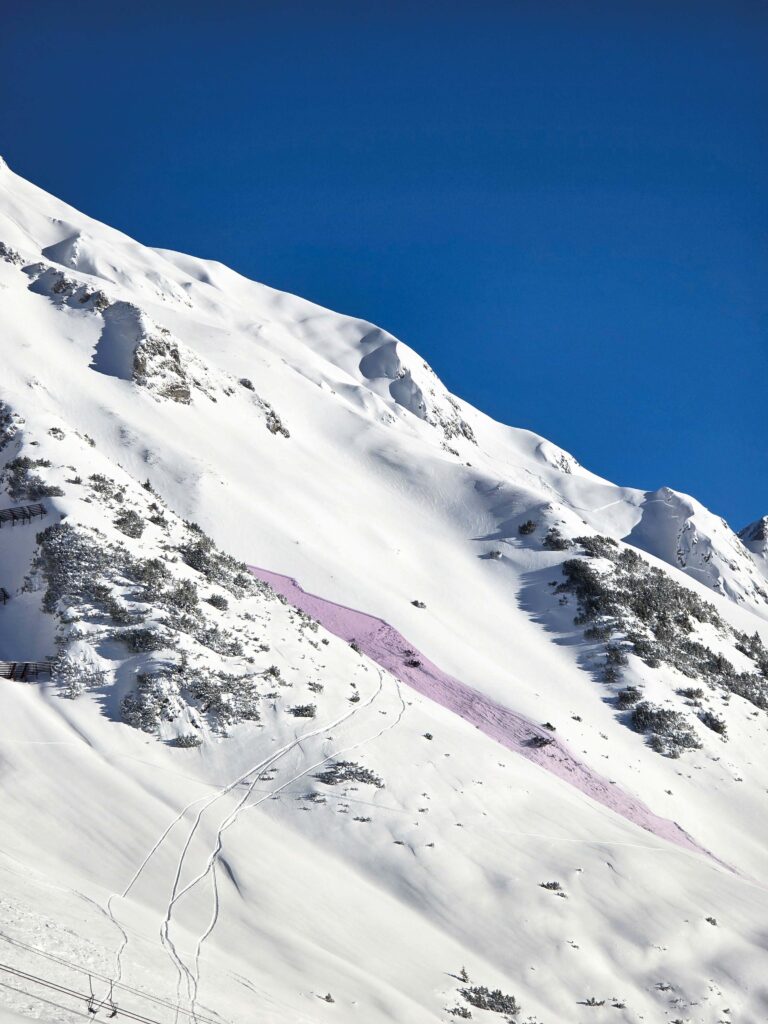 Foto nach Lawinenabgang auf der Nordkette von der Seite 